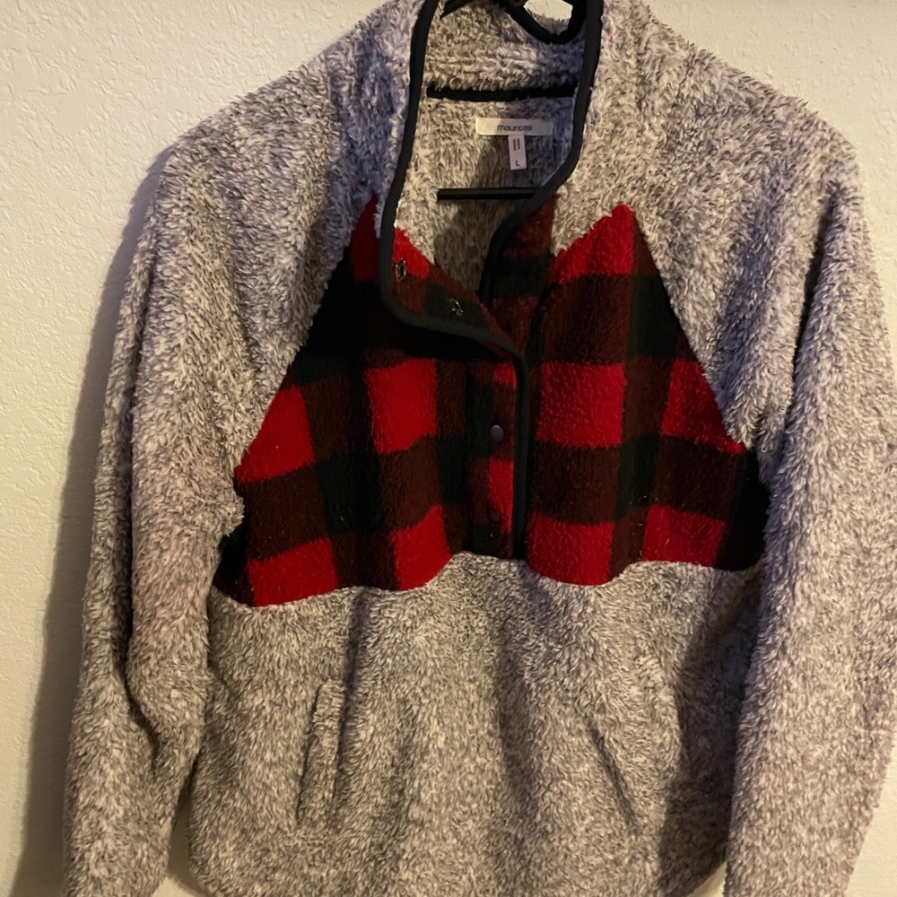 Maurices Gray and Red Fleece Pullover